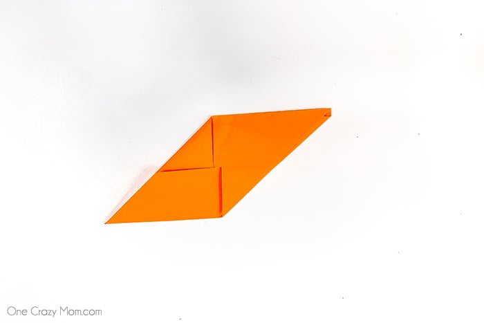 Grab some paper and learn how to make this easy origami cube. This is a simple but fun activity perfect to keep the kids busy while having a blast. Step by step instructions for making an origami cube.