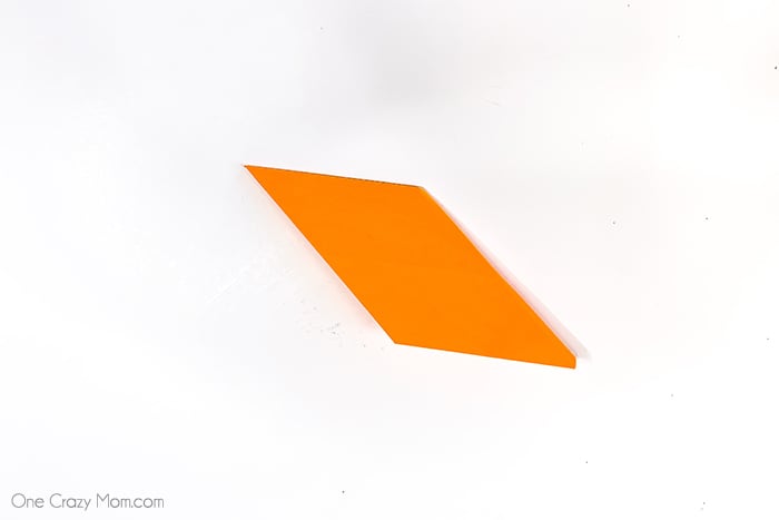 Grab some paper and learn how to make this easy origami cube. This is a simple but fun activity perfect to keep the kids busy while having a blast. Step by step instructions for making an origami cube.