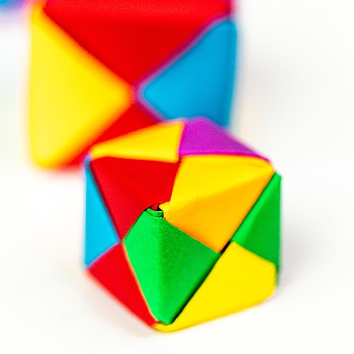 Grab some paper and learn how to make this easy origami cube. This is a simple but fun activity perfect to keep the kids busy while having a blast. Step by step instructions for making an origami cube.