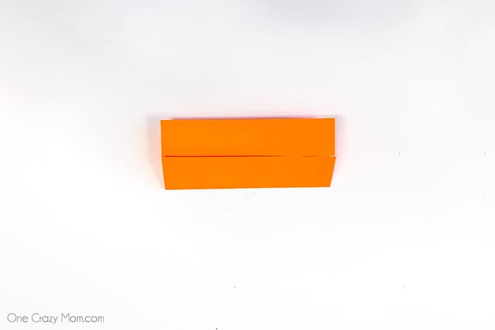 Grab some paper and learn how to make this easy origami cube. This is a simple but fun activity perfect to keep the kids busy while having a blast. Step by step instructions for making an origami cube.