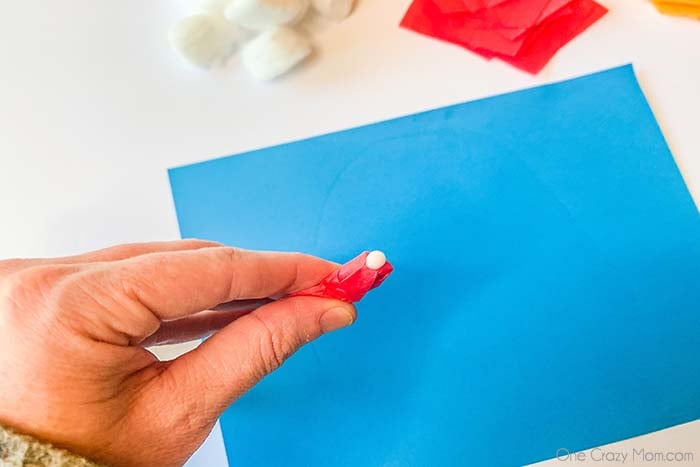 Make this colorful rainbow tissue paper craft for the perfect indoor activity. Easy rainbow crafts are so fun and a great learning activity. Make this colorful rainbow tissue paper craft for the perfect indoor activity. Easy rainbow crafts are so fun and a great learning activity.