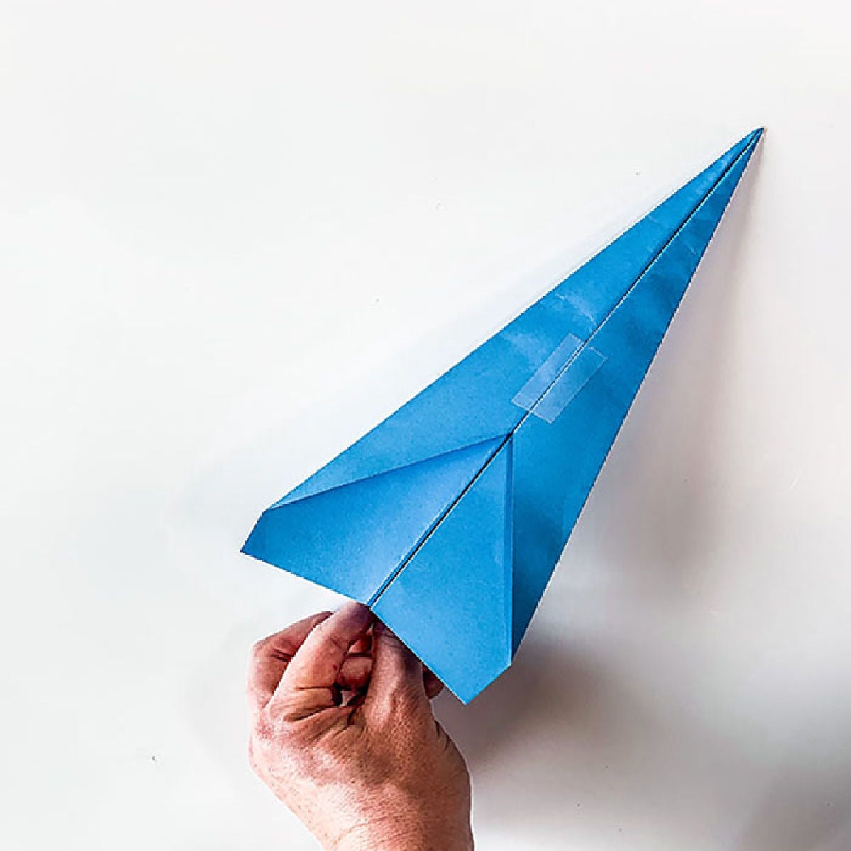 We are going to show you how to make a paper airplane. With just a few easy steps, you can make the perfect airplane that is simple but tons of fun! We are going to show you how to make a paper airplane. With just a few easy steps, you can make the perfect airplane that is simple but tons of fun!