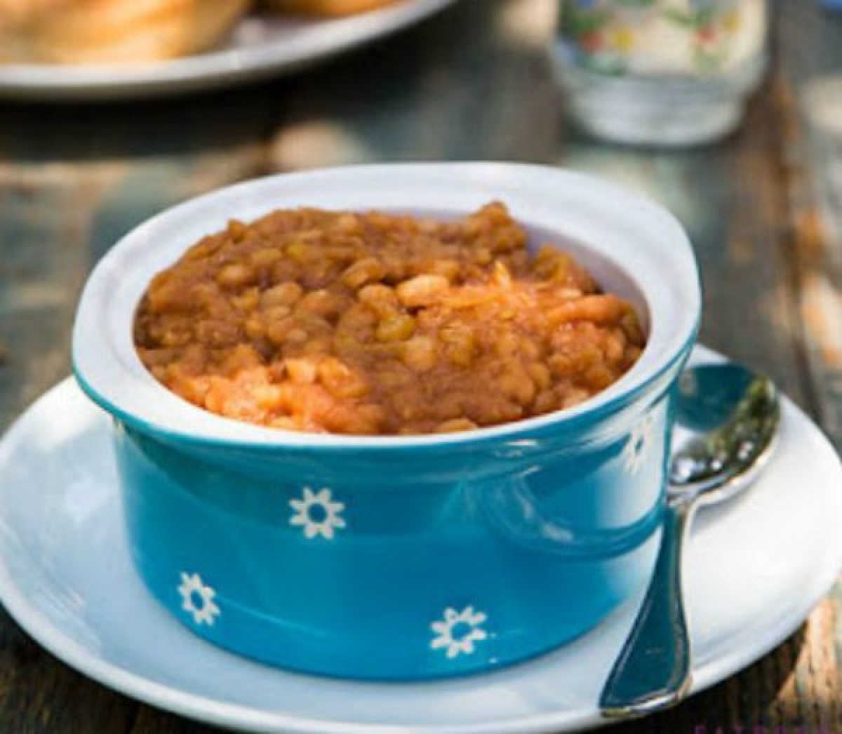 You can make side dishes in just minutes in the instant pot! We have a bunch of delicious and easy instant pot side dishes to try that you will love.