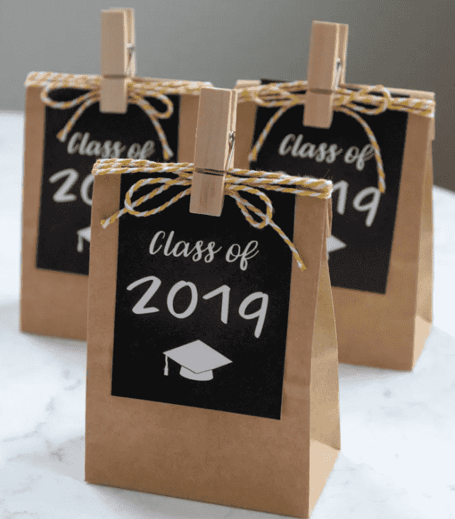 Graduation gift tags