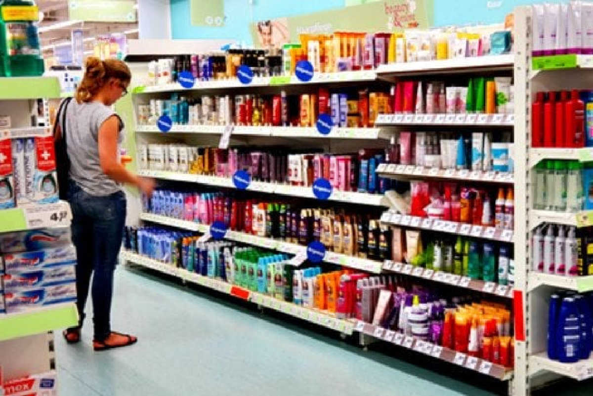 Learn how to stockpile when you don't have any space.12 tips for stockpiling when you don't know where to put it! Maximize your space and build a stockpile.