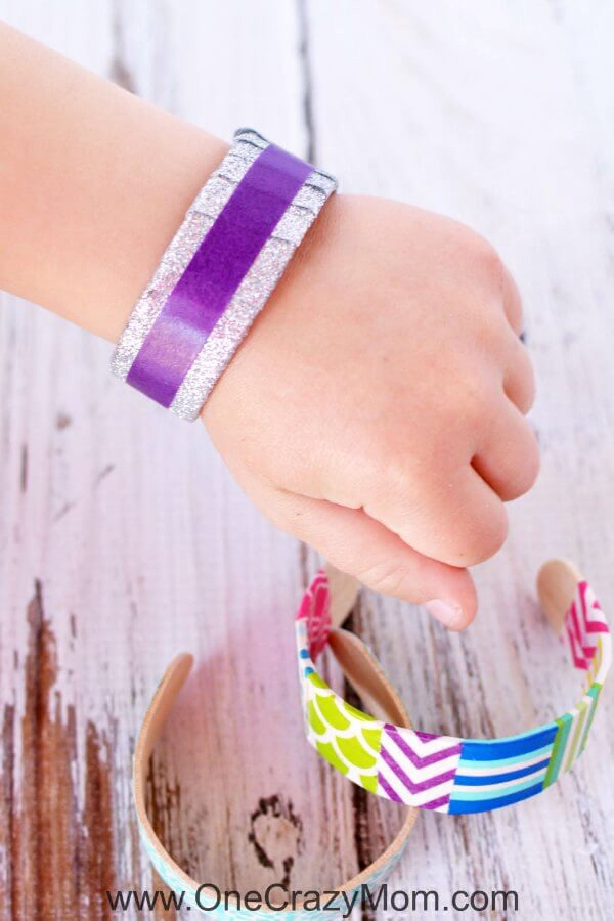 Learn how to make popsicle stick bracelets. These craft sticks bracelets will be a hit with everyone! You will love these bracelets made from popsicle sticks! The kids will have a blast decorating popsicle stick jewelry! Try making popsicle stick crafts! Learn how to make popsicle stick bracelets. These craft sticks bracelets will be a hit with everyone! You will love these bracelets made from popsicle sticks! The kids will have a blast decorating popsicle stick jewelry! Try making popsicle stick crafts!